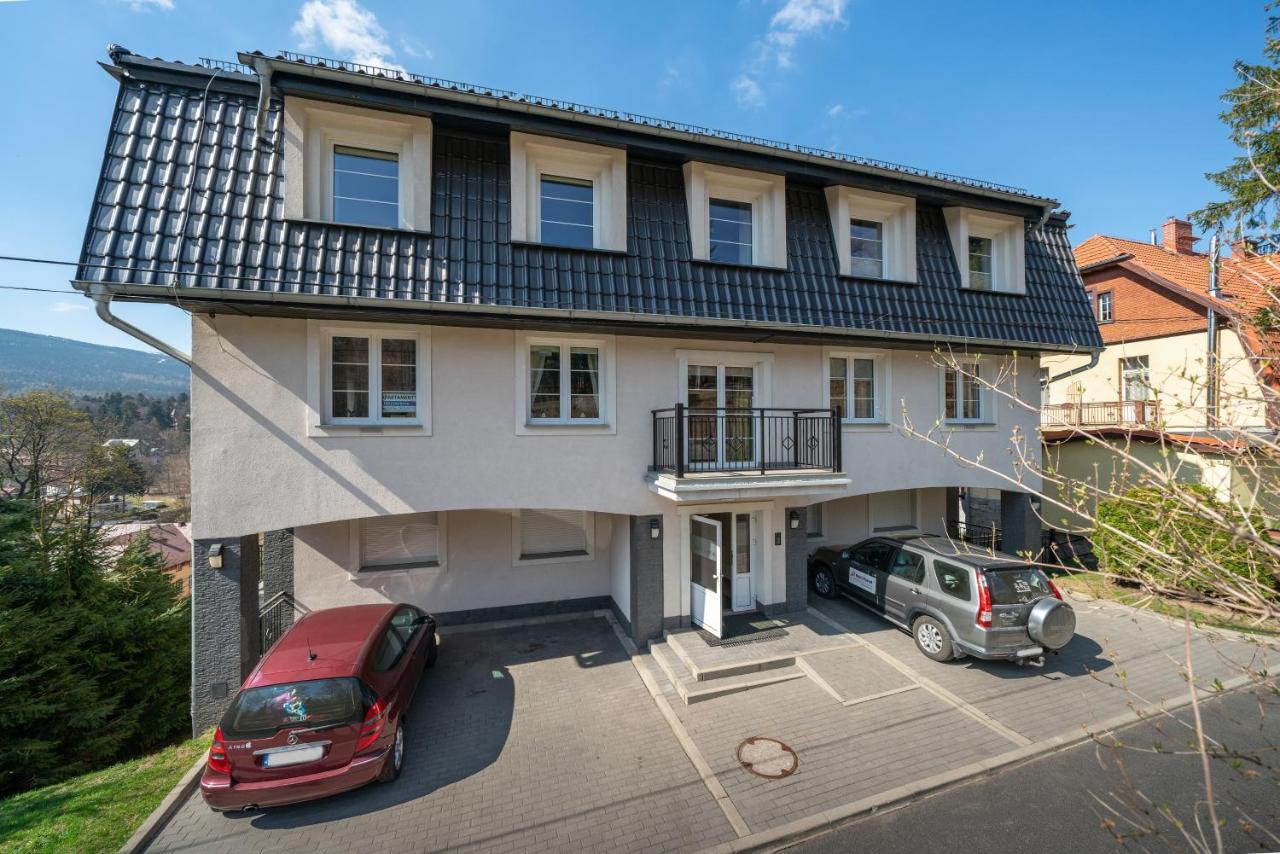 Rentplanet - Apartamenty Pstrowskiego Szklarska Poręba Exterior foto